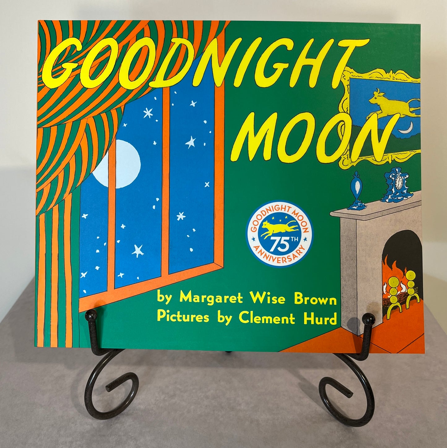 Goodnight Moon softcover book by Margaret Wise Brown, pictures by Clement Hurd